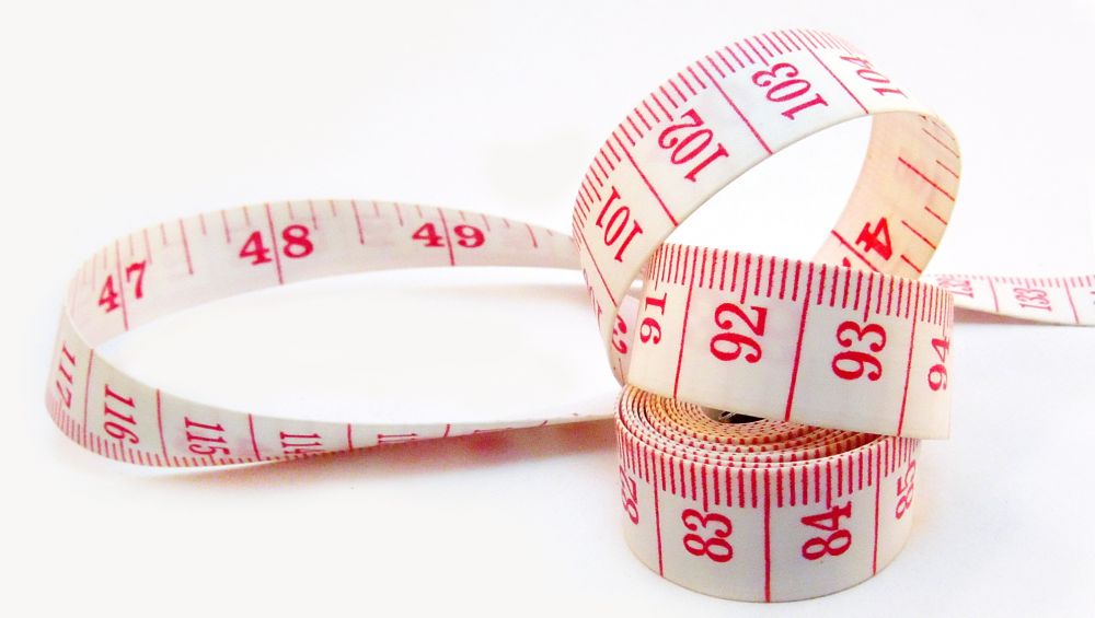 Pomiar masy ciała u dzieci i młodzieży - centymetr